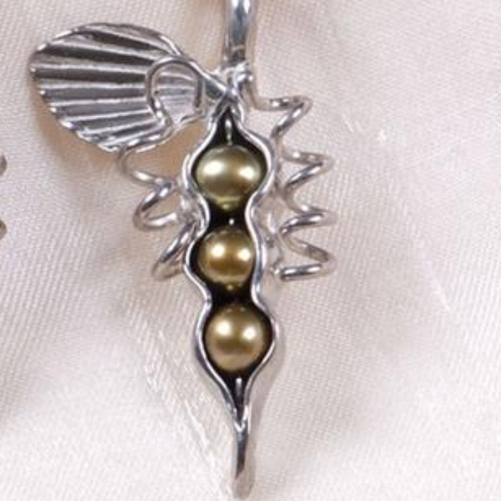 Three Peas In A Pod Silver Necklace